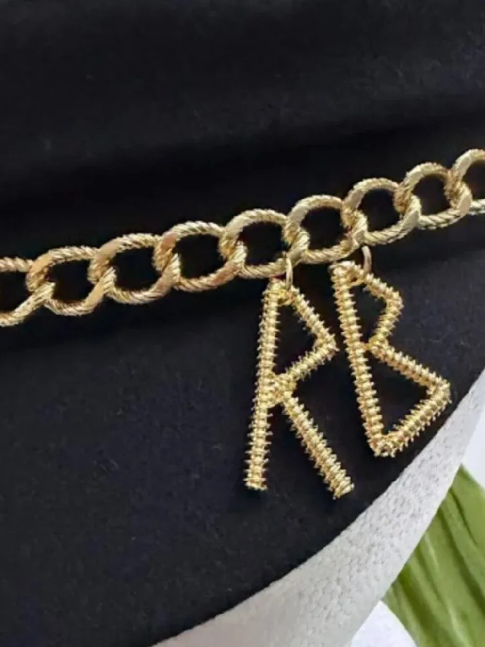 Black Baker Boy Newsboy Cap Gold Chain Charm Military Style Fashion Hat